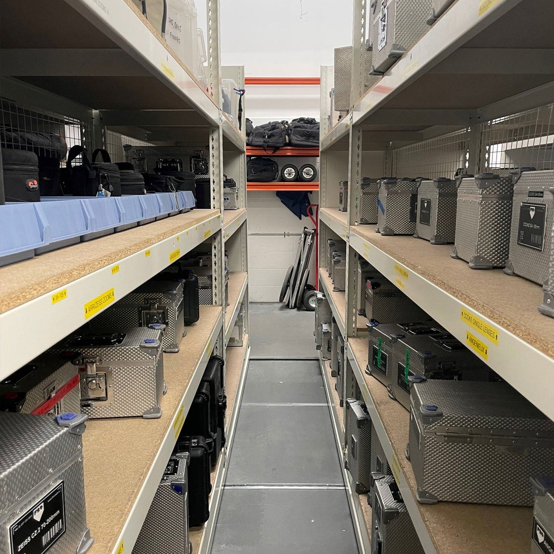 Speedrax Heavy Duty Storage Shelving, Industrial Shelving Units. 