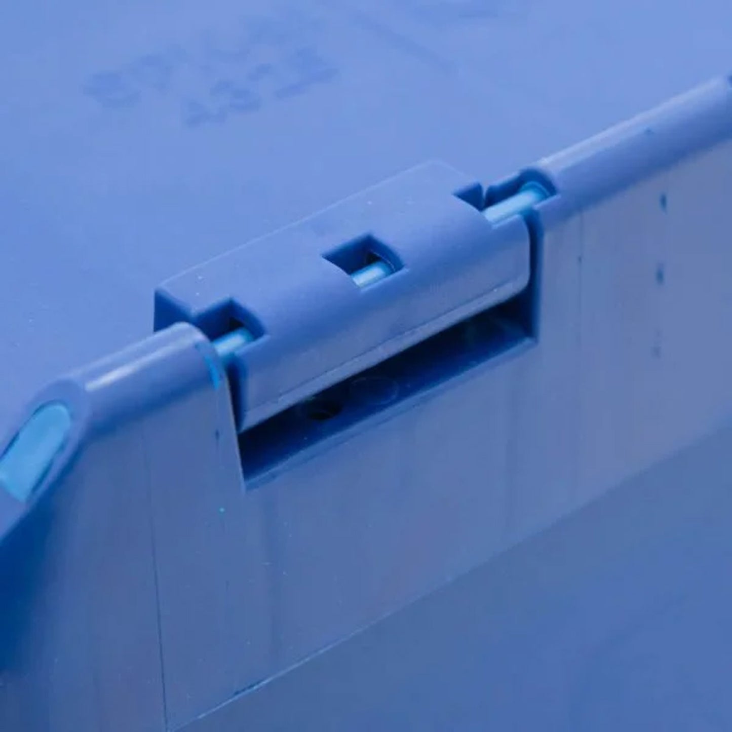 Tote Box – Attached Lid Container (ALC) – 400×300