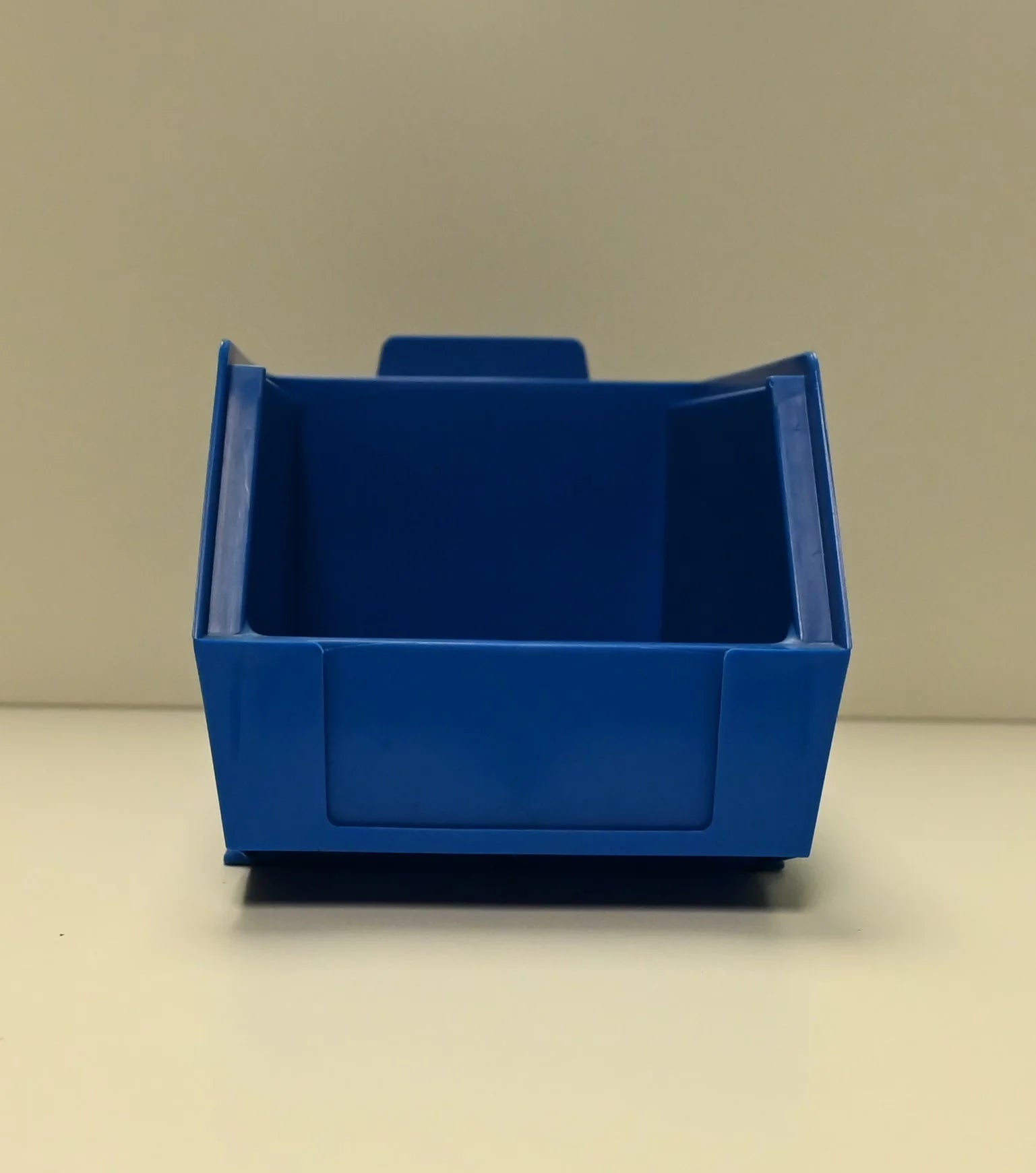 Metabin plastic parts bins (Individual) image 2